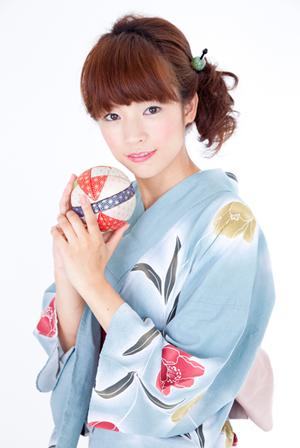 「きものやまと」で素敵な振袖を